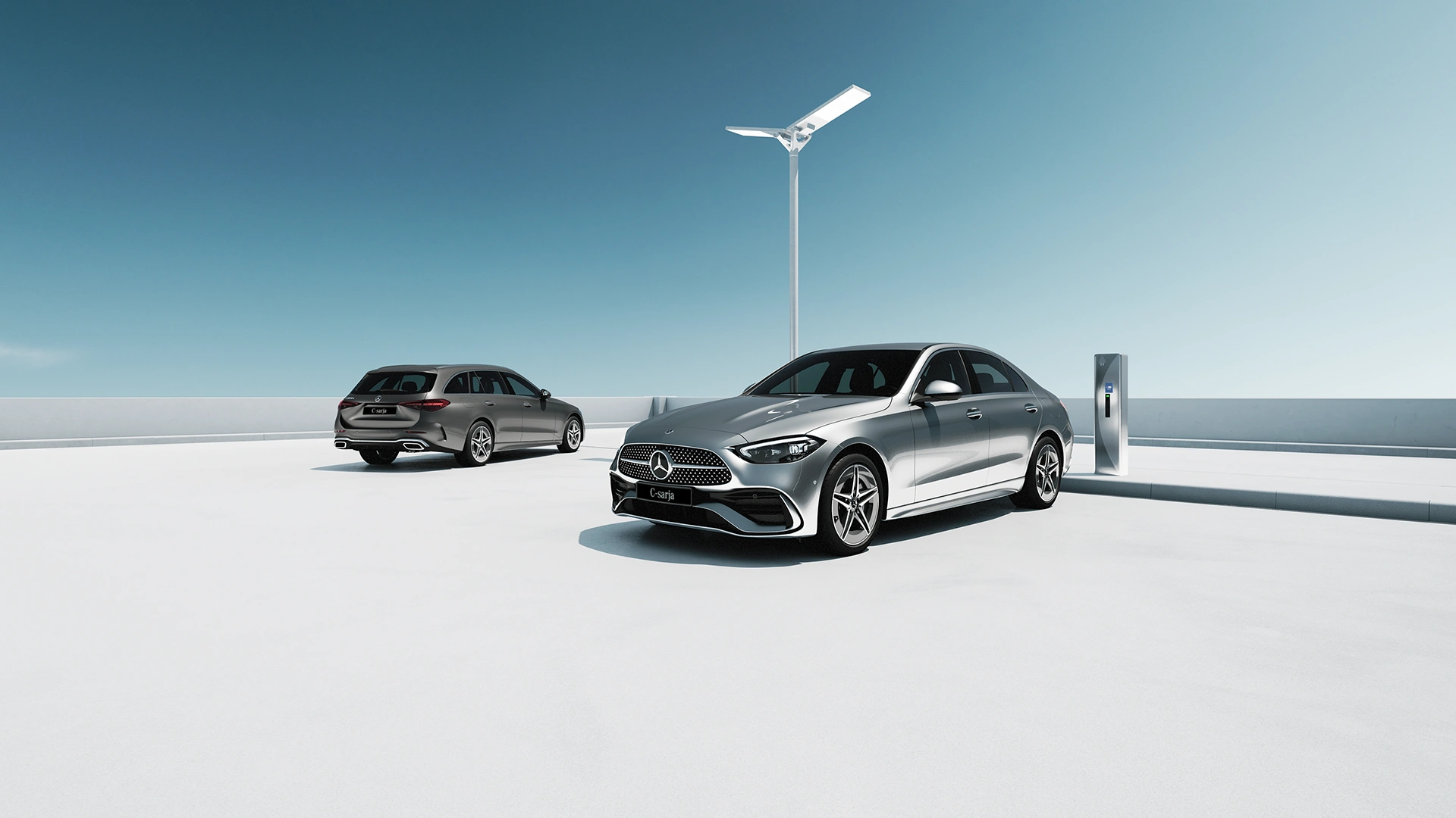 Mercedes-Benz C serijos sedano ir universalo modeliai vienas šalia kito