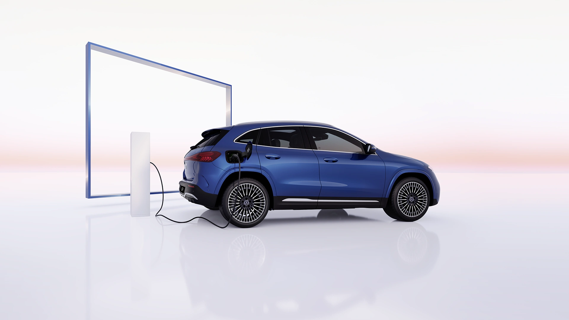 Įkraunamas EQA iš šono