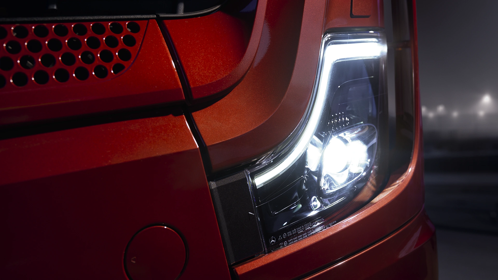 LED priekiniai žibintai Actros L