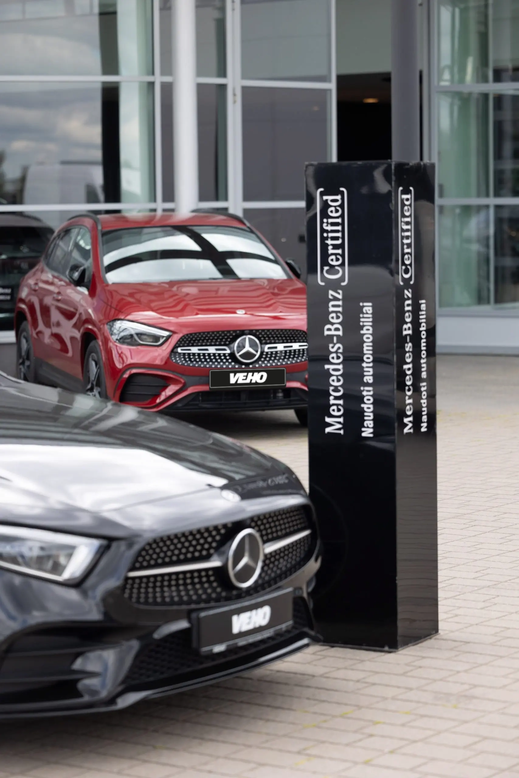 Du naudoti Mercedes-Benz