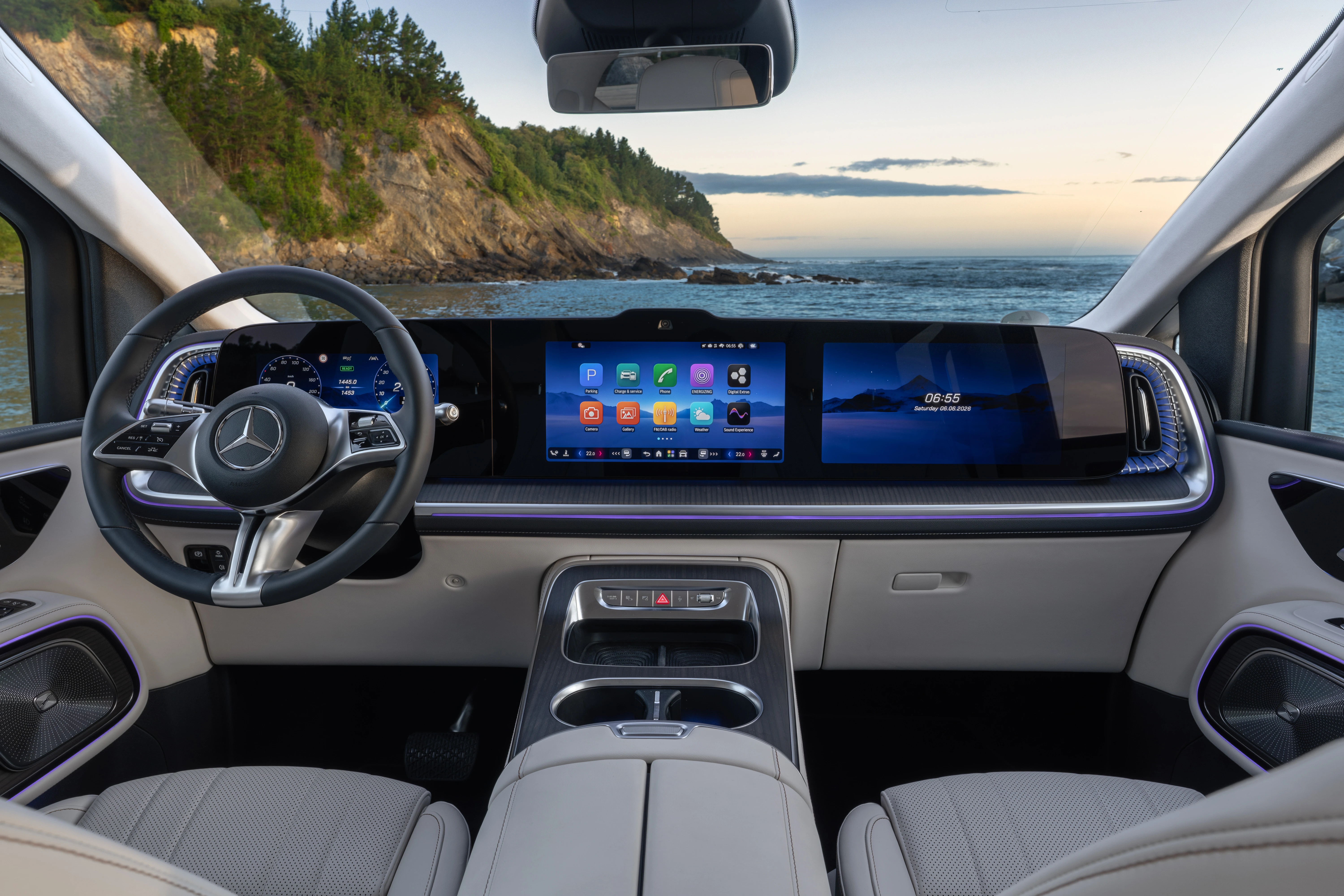 Naujasis elektrinis Mercedes-Benz VLE panelė