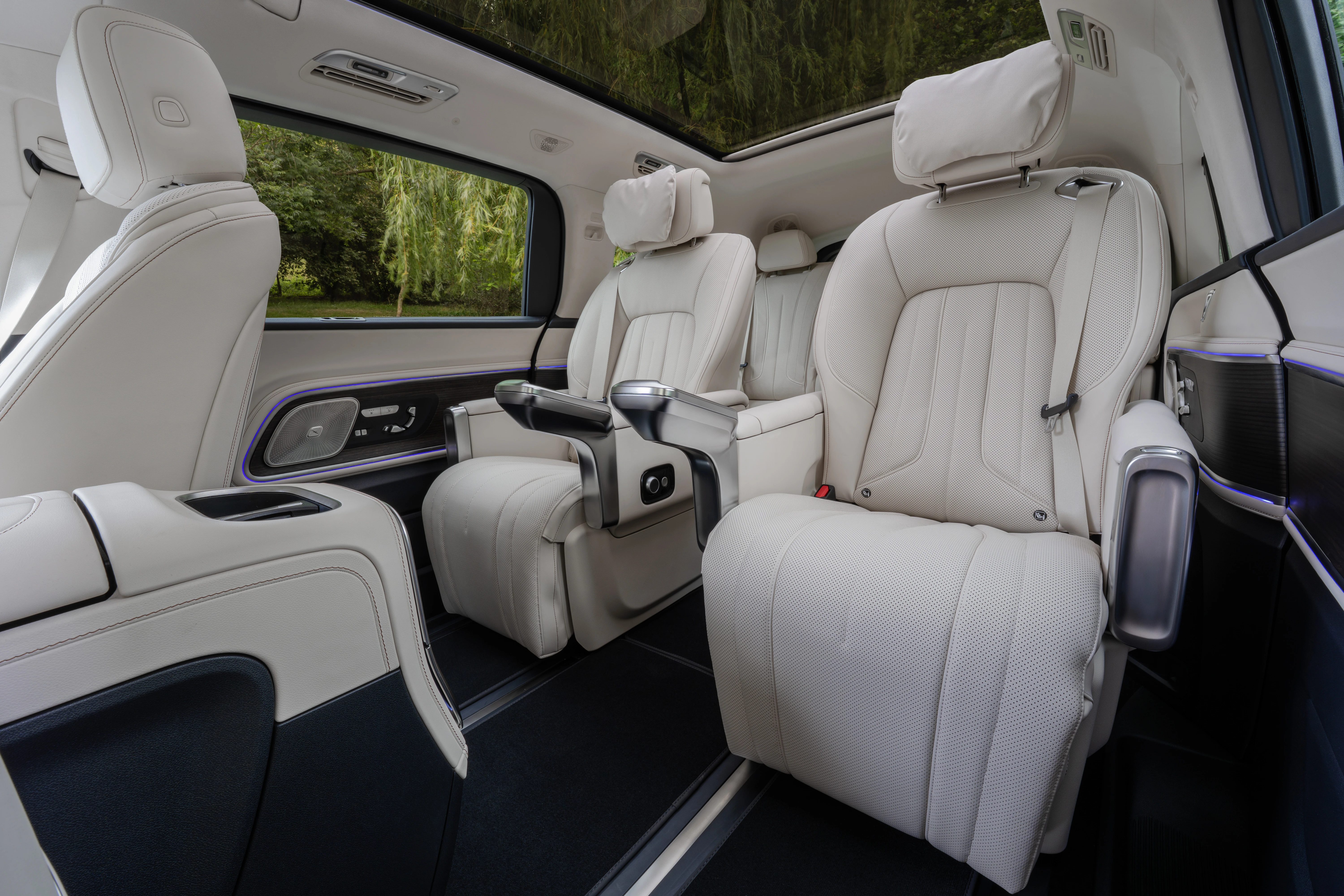 Naujasis elektrinis Mercedes-Benz VLE prabangus salonas
